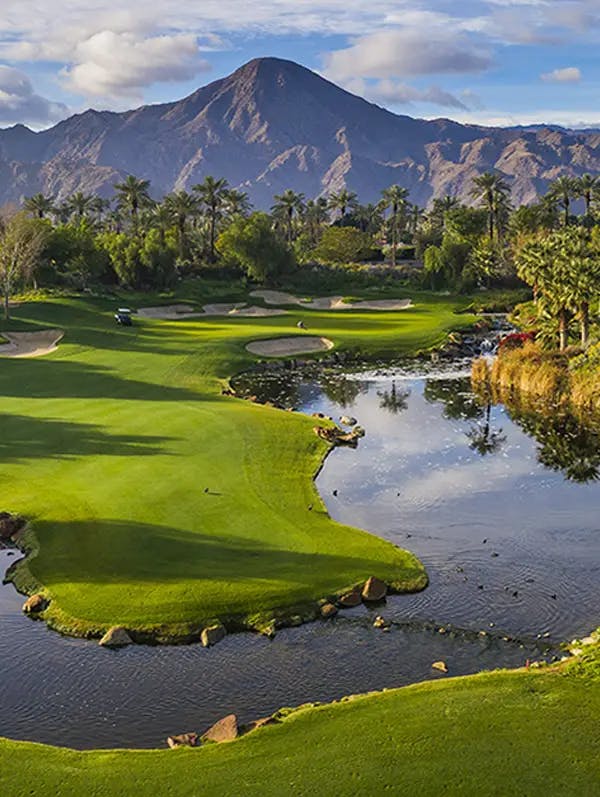 golf-course-in-palm-springs